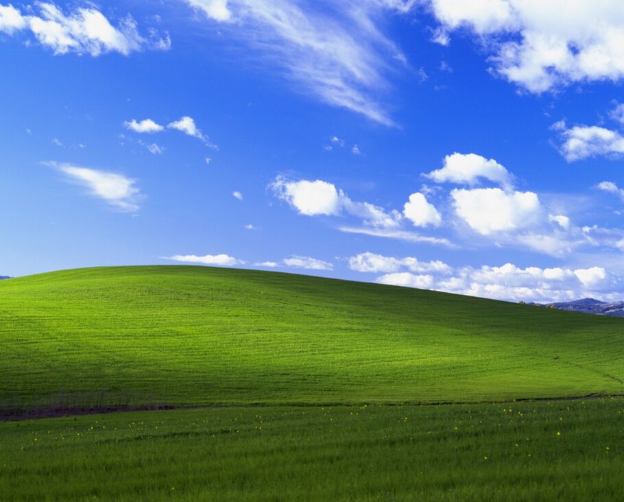 Famous Windows XP Desktop Background 