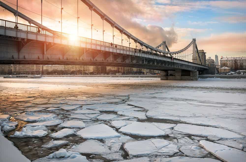 Парящий мост в Москве